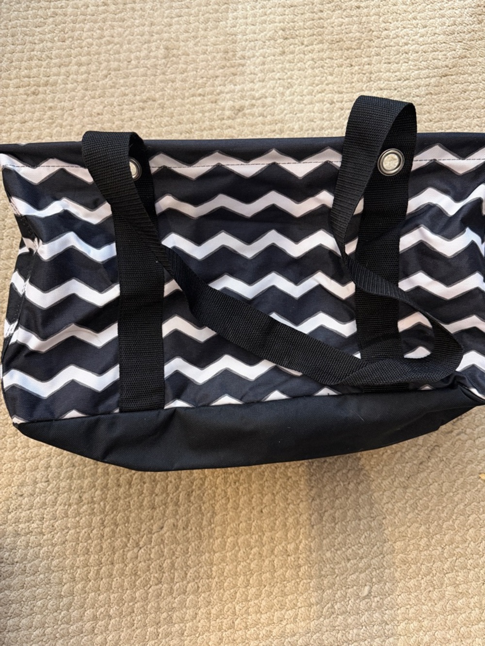 thirty-one Black and White Chevron Tote - Zip Top Carryall